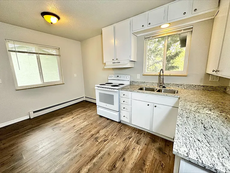 831 Fontmore Rd. — Photo 1