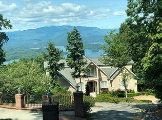 779 Bear Cub Trl, Hiawassee, GA 30546