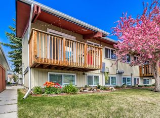 2019 2nd Ave NW #8, Calgary, AB T2N0G6