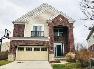 28340 Clymer Dr, Novi, MI 48377