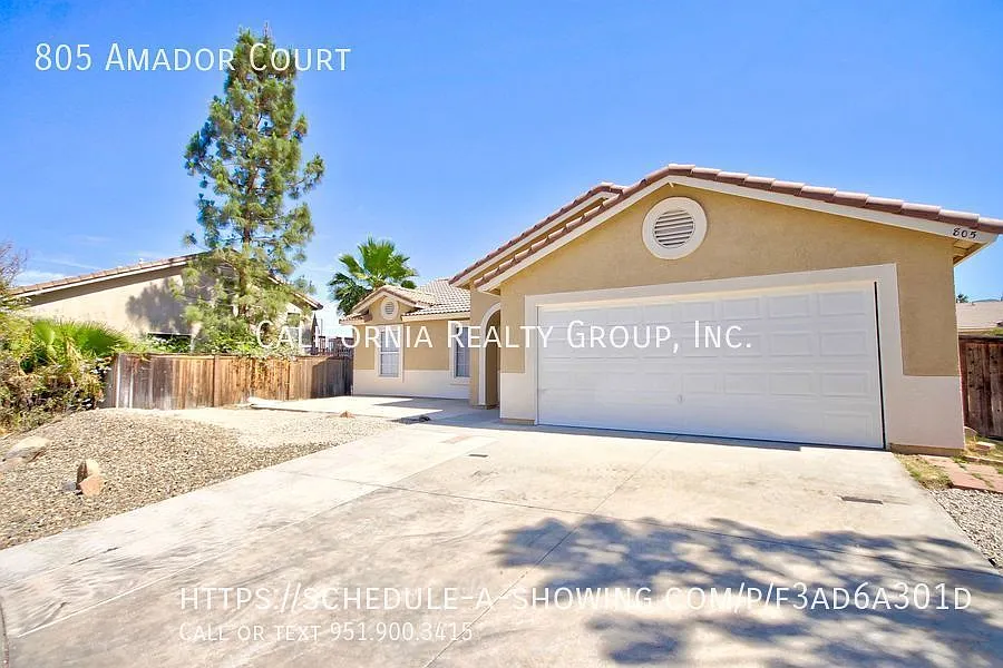 3 bed, 2.0 bath, 1332 sqft, $2,700 — Photo 2