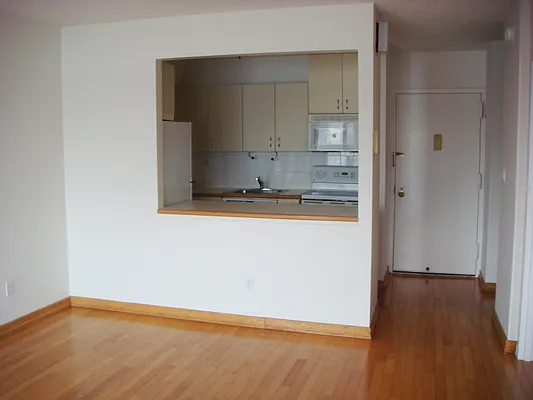 Rented by Avanguard Realty Corp | media 34