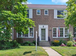 5409 Reba St, Morton Grove, IL 60053