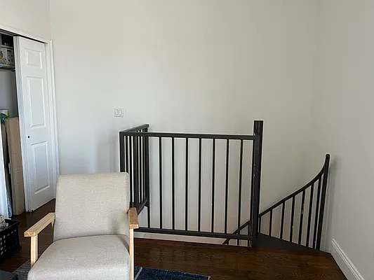 Rented by Celine Moradof-Nazarian, LREB | media 15