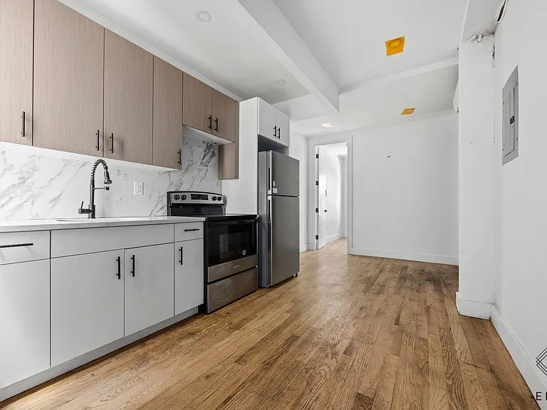 1518 Jefferson Ave #1B — Photo 2