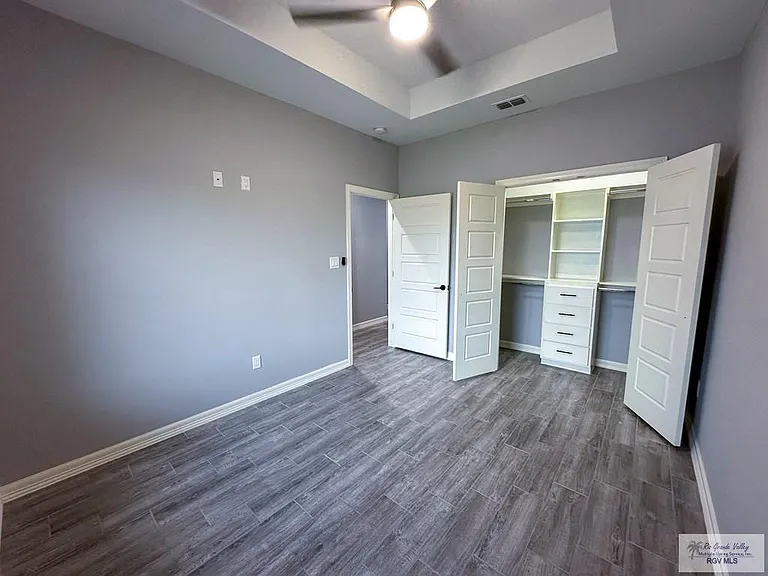 9649 Lake Concordia Ct — Photo 17