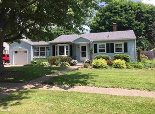 517 Kenmoor St, Savanna, IL 61074