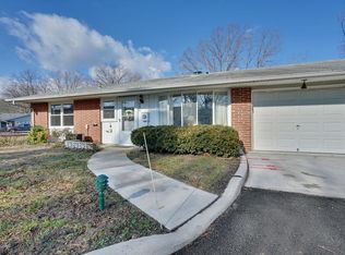 628B Huntington Dr, Lakewood, NJ 08701