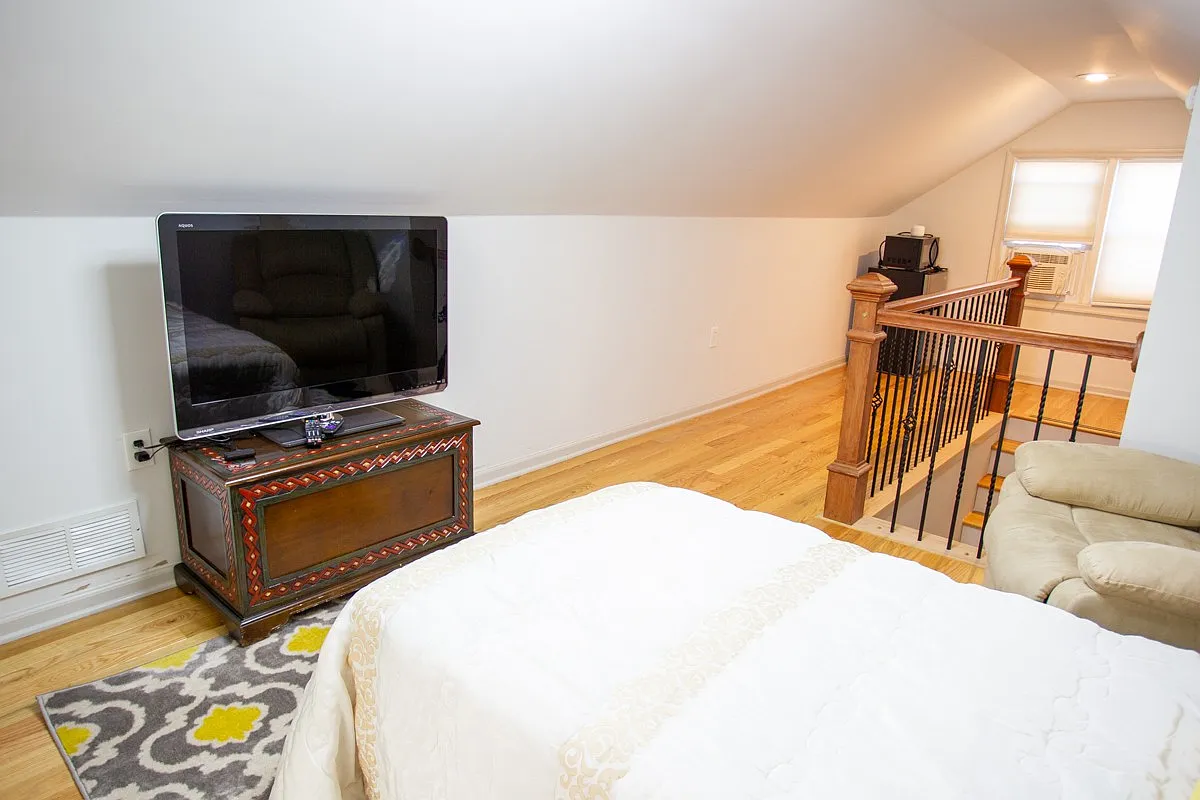 1 bed, 1700 sqft, $950 — Photo 4