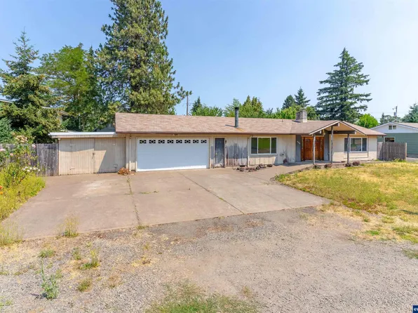 475 W Carolina St, Lebanon, OR 97355