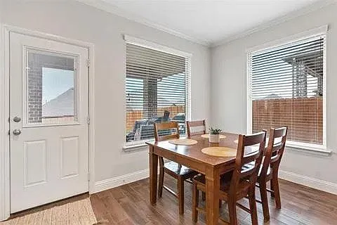 Eat in dining area