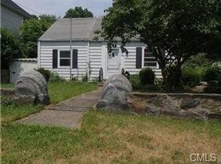 73 Maple St, Darien, CT 06820