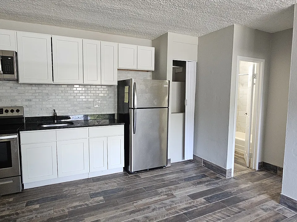 31 Austin St #7A