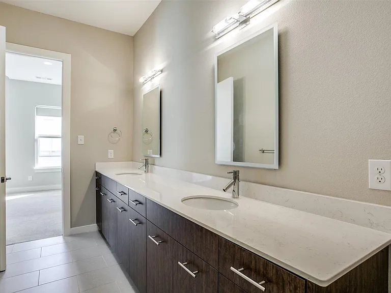 2325 Stutz Dr #41 — Photo 19