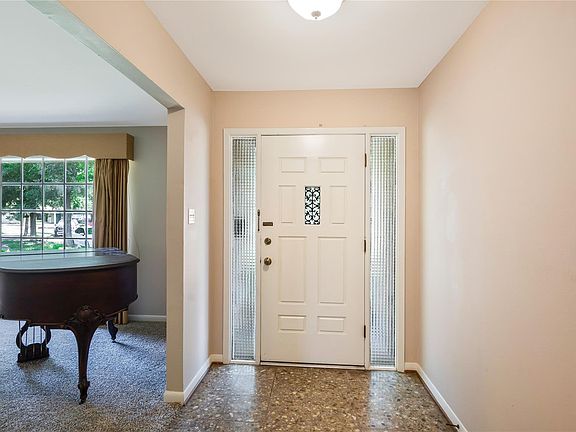 3rd image of 7518 Glenheath St