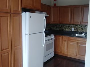 194 Ashburton Ave #2, Yonkers, NY 10701