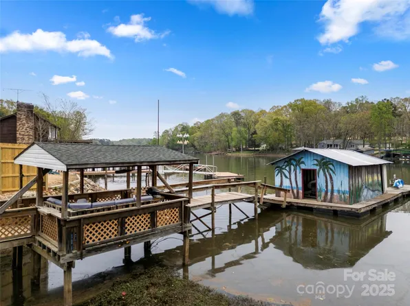513 Paradise Cir, Belmont, NC 28012