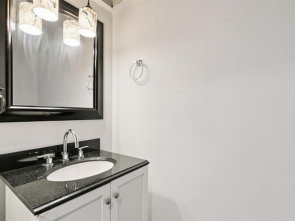 5th image of 505 Sun Ridge Pl Unit 123