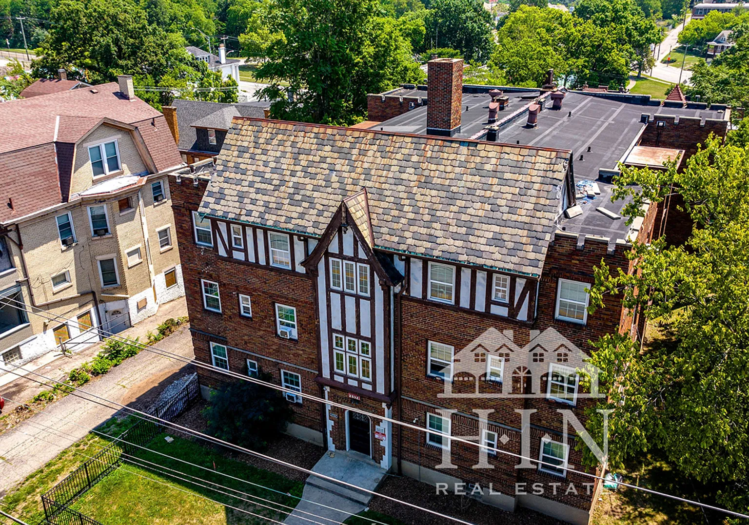 2532 Highland Ave — Photo 1