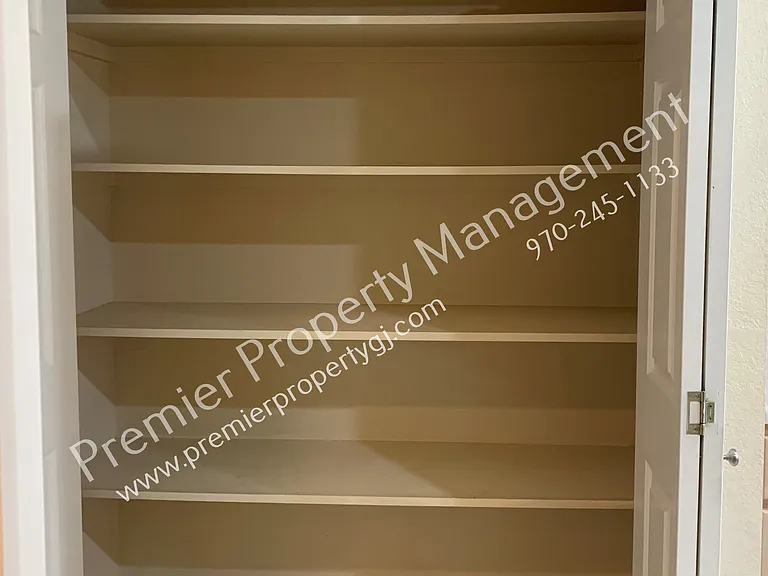 526 Rado Dr — Photo 7