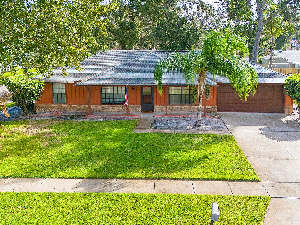 1st image of 961 Tall Pine Dr