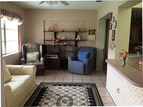 3rd image of 8303 NW 59th Pl