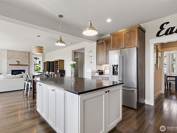 5th image of 13302 55th Avenue NW