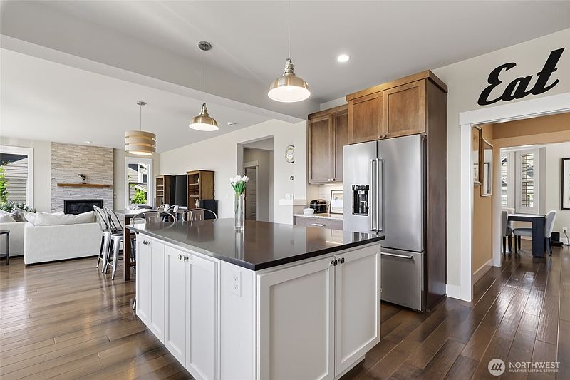 5th image of 13302 55th Avenue NW