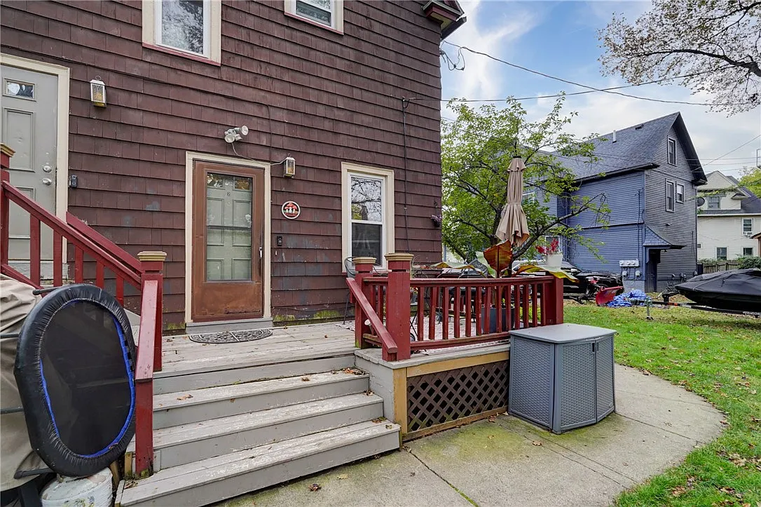 1 bed, 1.0 bath, 650 sqft, $1,300 — Photo 2