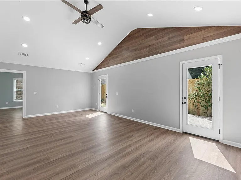 1665 Fairway Place Ln — Photo 15