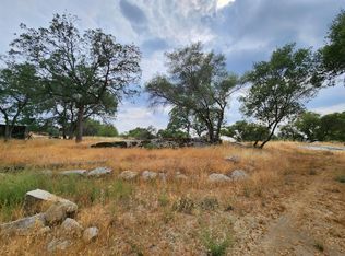 32516 Lockwood Ln, Prather, CA