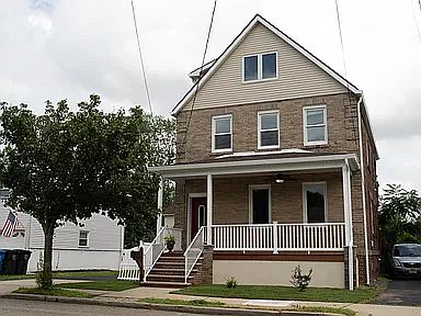1st image of 536 Bamford Ave