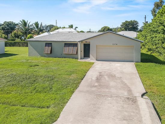 2174 SW Larchmont Lane, Port Saint Lucie, FL 34984