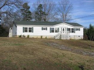 3075 Burton Cir, Gainesville, GA 30507