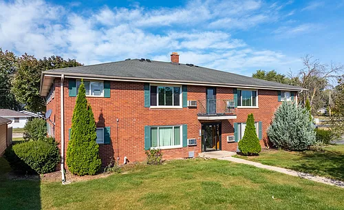 Evergreen Terrace Apartments Photo 1