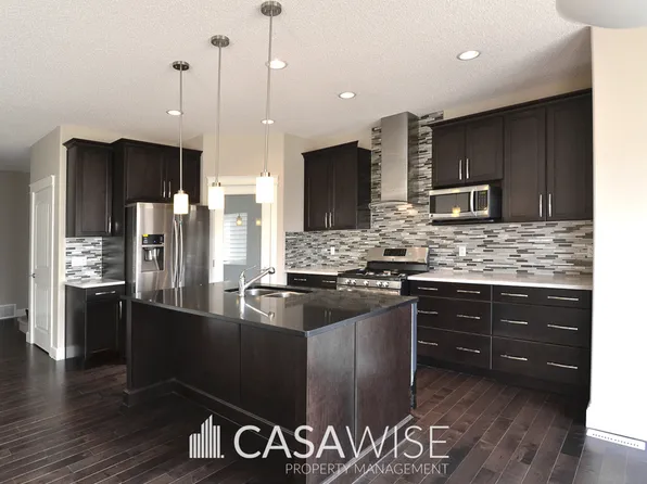 5519 6th Ave SW, Edmonton, AB T6X 1R9