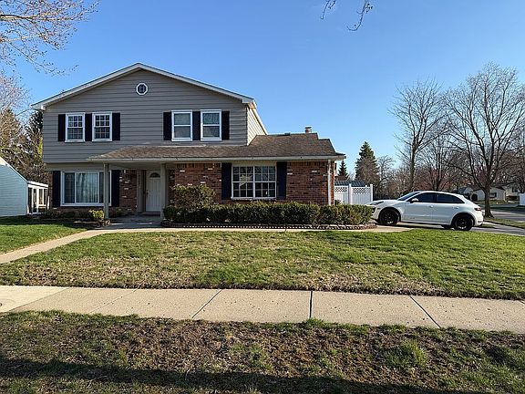 3rd image of 41757 Cherry Hill Rd