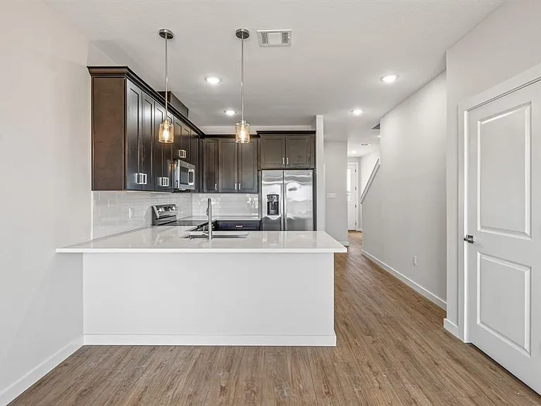 532 Galt Dr — Photo 7