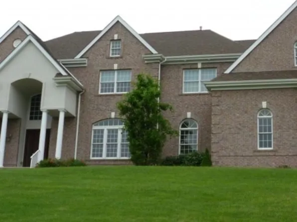 6 Trout Brook Ct, Chester Twp., NJ 07930