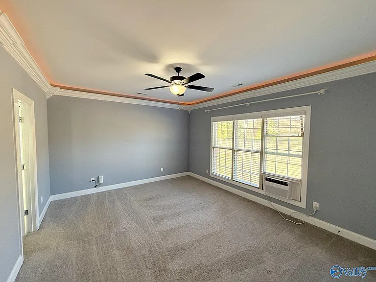 218 Woodgrove Dr — Photo 15
