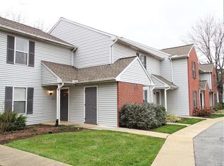 56 Hilldale Dr, Ephrata, PA 17522