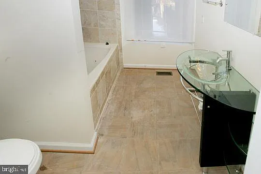 34 Rhode Island Ave NE #1 — Photo 14