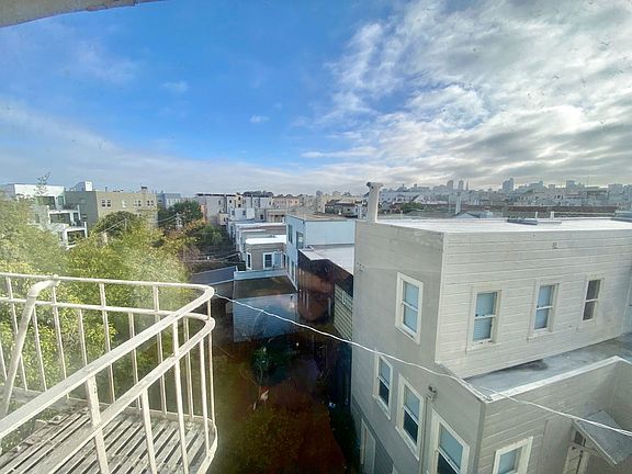 2nd image of 3436 Pierce St APT 12