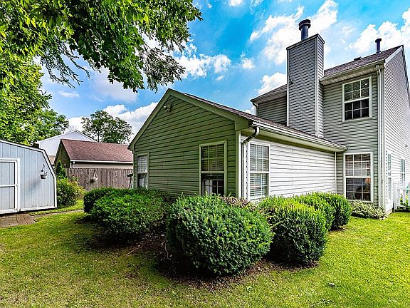 3rd image of 2575 Bridgewood Dr