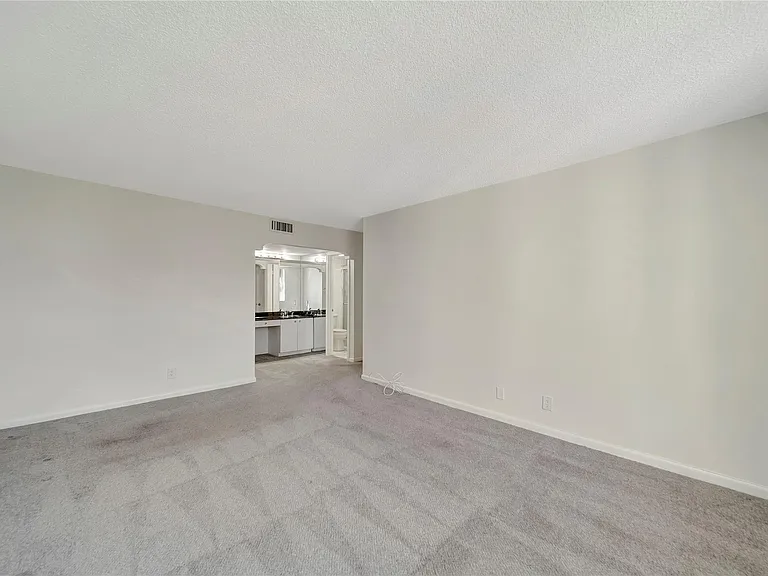 5200 N Ocean Blvd #1107B — Photo 35