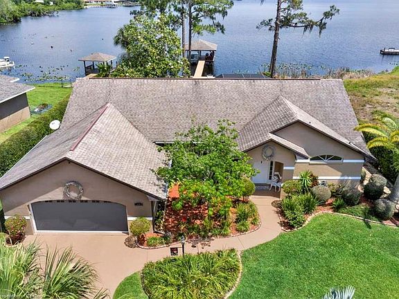 2nd image of 2511 Bradford Dr