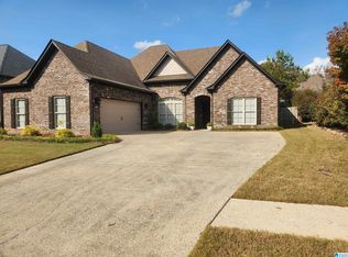 210 Kenniston Dale, Pelham, AL 35124