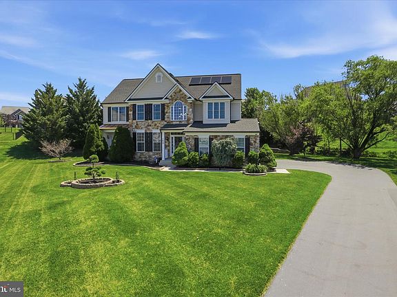 5th image of 7689 Pinewild Rd