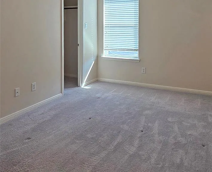 2202 Drake Falls Dr — Photo 32