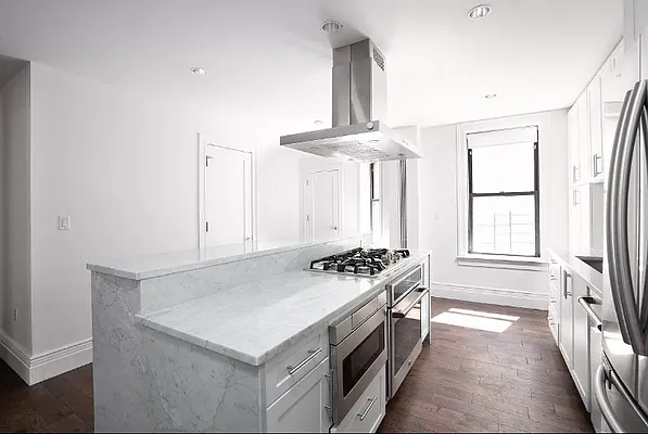 Rented by Compass | media 17